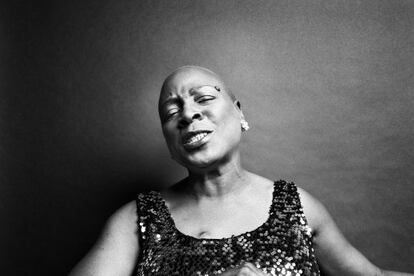 La cantante Sharon Jones, fotografíada en Nueva York.