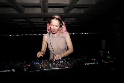 Ellen Allien fue una de las encargadas de pinchar en la fiesta. Los 'dj' Erwan Sene, Slim Soledad y Seretide también pusieron música en la velada.