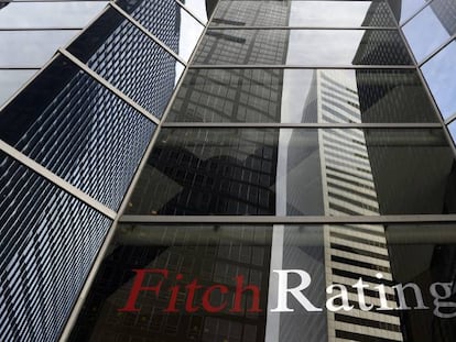 Vista exterior de las oficinas de Fitch Ratings en Nueva York (EE UU)