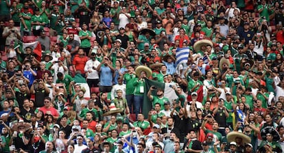 A torcida mexicana durante um jogo da Copa América