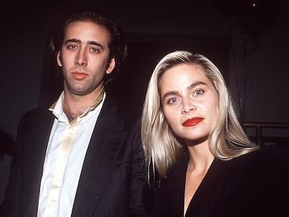 Nicolas Cage y Christina Fulton cuando eran pareja, en octubre de 1988, en Los Ángeles (California).