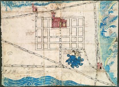 El primer mapa que llegó a España (y tal vez a Europa) procedente de China. Fechado en 1555, narra mediante pequeños textos la historia de las ciudades del país. La silueta de la muralla china cruza de este a oeste la parte superior del plano. El río Amarillo aparece naranja. Sobre estas líneas, personal del laboratorio de restauración retira los papeles que protegen el valioso mapa.