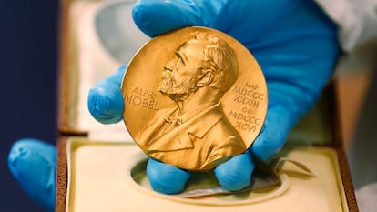 Medalla que la Academia entrega a los ganadores del Premio Nobel.