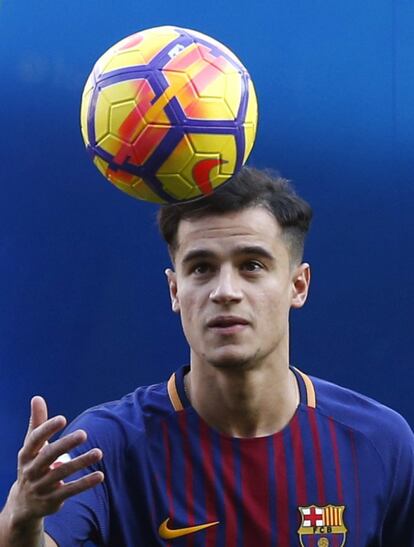 Los destinos de Coutinho y Neymar, amigos desde las categorías juveniles de la Seleçao brasileña, parecen íntimamente ligados, todavía más ahora 'Phil' recala en el Camp Nou, que todavía recuerda con nostalgia los regates espectaculares de 'Ney'.