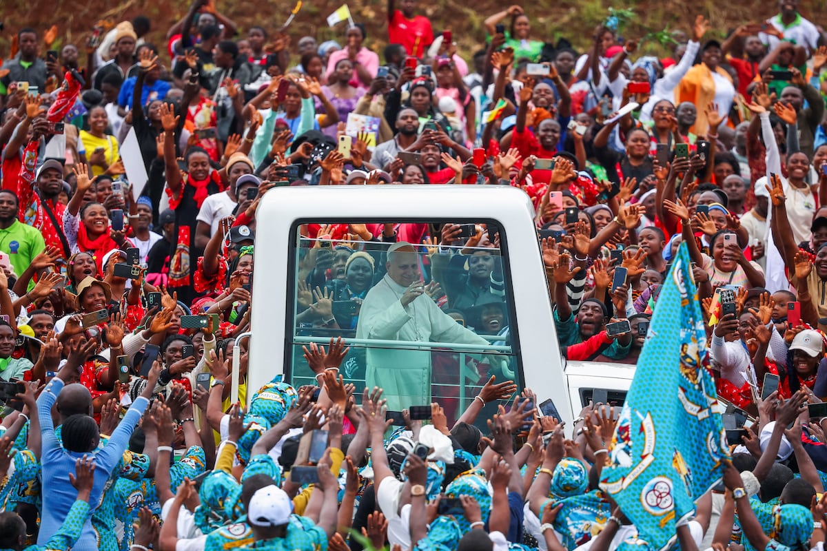 El Papa, desde el corazón del conflicto de Camerún: “El mundo está siendo devastado por un puñado de tiranos”