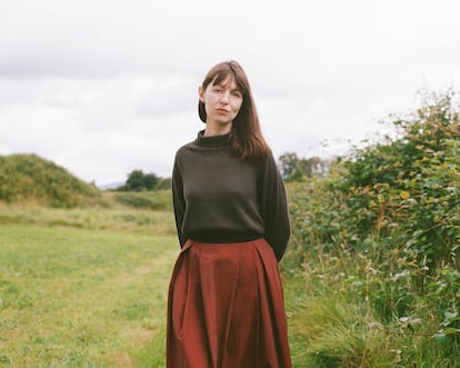 La escritora irlandesa Sally Rooney, el pasado mes de julio en Mount Falcon Estate, en Ballina (Irlanda).