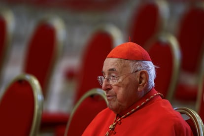 El cardenal Walter Brandmüller, en la basílica de San Pedro este miércoles.