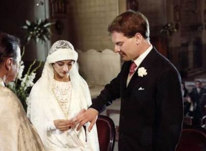 Silvia Munt (Colometa) y Lluís Homar (Quimet), en una escena de la serie &#39;La plaza del diamante&#39; (1982), de Francesc Betriu.