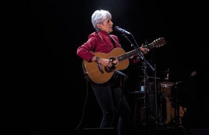 Joan Baez, durante un concierto en Nueva York el pasado mayo.