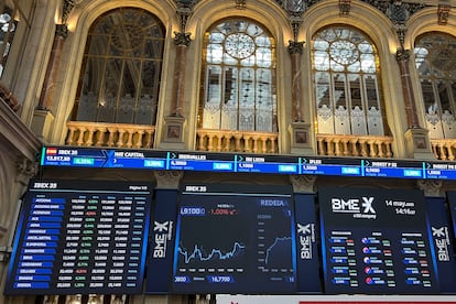 Interior del Palacio de la Bolsa.