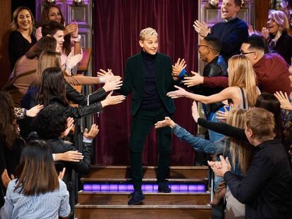 La presentadora Ellen DeGeneres, durante una visita al programa de James Corden en diciembre de 2018.