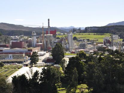 Biofábrica de celulosa de Ence en Navia (Asturias).