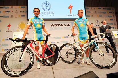 Alberto Contador y Alexander Vinokúrov, el sábado pasado en Viena durante la presentación del equipo Astana.