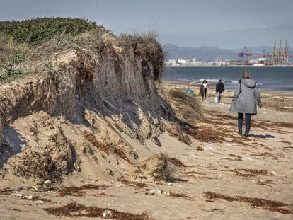 Una de las dunas afectadas por el temporal Gloria en febrero de 2020 en las playas del Parque Natural de la Albufera.