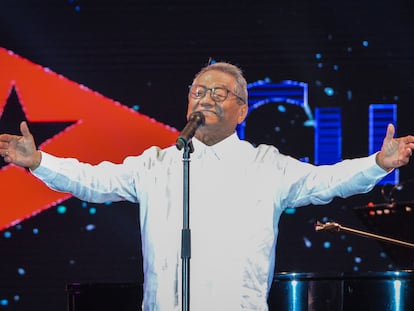 Armando Manzanero canta en La Habana, Cuba, en julio de 2018.