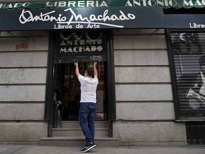 La librería Antonio Machado de Madrid reabre sus puertas, el 4 de mayo, tras 51 días de cierre por el coronavirus.