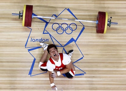 The South Korean Jaehyouk SA is injured during the wearer test.