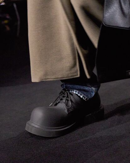 BALENCIAGA SPRING 23_DETAIL 11