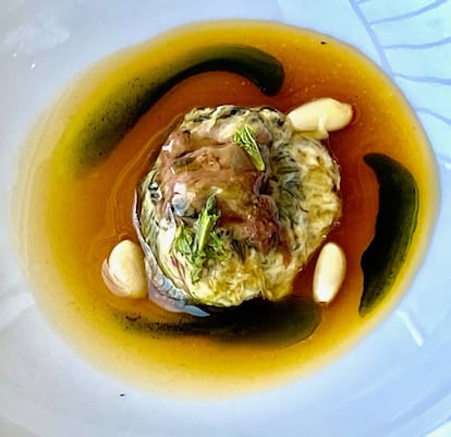 Ortiguilla de mar con puchero andaluz a la hierbabuena (MENÚ 2020) J.C. CAPEL
