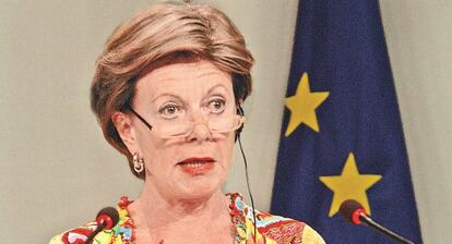 Neelie Kroes.