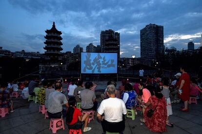 Cine al aire libre en Wuhan el pasado 11 de julio. 