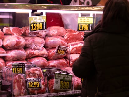 Una carnicería en un mercado de Madrid.