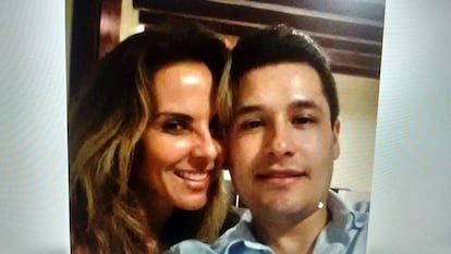 A photo posted on the social networks of Mexican actress Kate del Castillo with El Chapo's son.