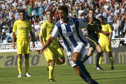 Xabi Prieto celebra el gol de la Real Sociedad.