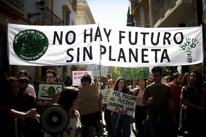 Protesta de jóvenes por el clima en Sevilla, el pasado junio.
