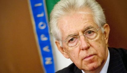El primer ministro italiano, Mario Monti, el 5 de abril en Nápoles.