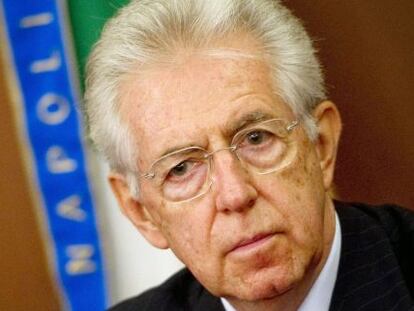 El primer ministro italiano, Mario Monti, el 5 de abril en N&aacute;poles.