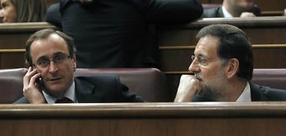 Mariano Rajoy, junto al portavoz del Partido Popular en el Congreso, Alfonso Alonso