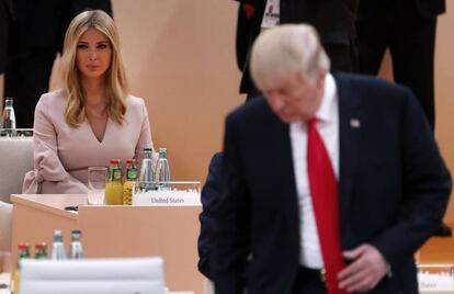 La hija y asistente personal de Donald Trump, Ivanka Trump, participa en el pleno del segundo día de la cumbre.