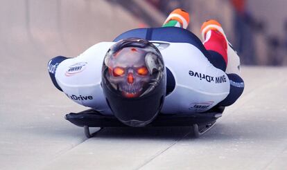 El casco de Joseph Luke Cecchini en la Copa del Mundo de skeleton.