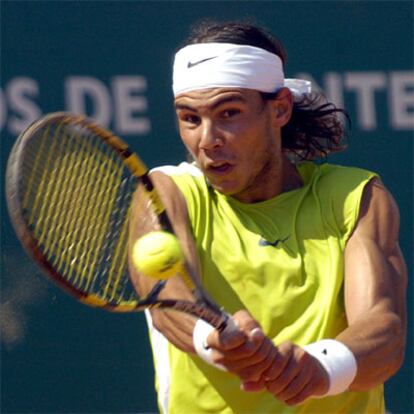 Nadal, durante su partido ante Federer.