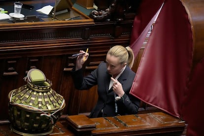 La líder de Hermanos de Italia, Giorgia Meloni, votaba este jueves durante la sesión de apertura de la Cámara baja.