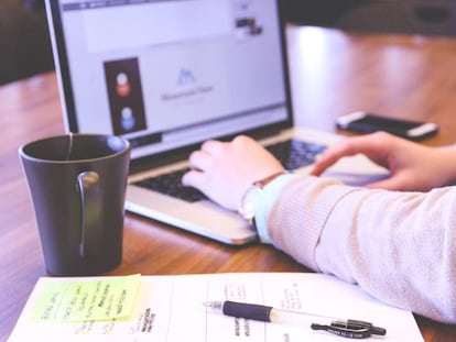 Pasos para que pymes y autónomos hagan operaciones intracomunitarias legalmente