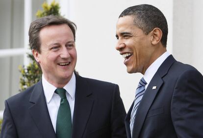 El primer ministro brit&aacute;nico, David Cameron, junto a Barack Obama en 2009.