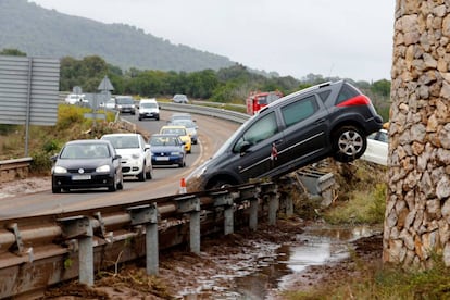 Cars and debris around Sant Llorenc de Cardassar.