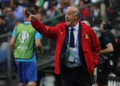 L'entrenador de la selecció espanyola Vicente del Bosque, durant el partit Itàlia-Espanya de vuitens de final de la Eurocopa de Fútbol de França 2016.