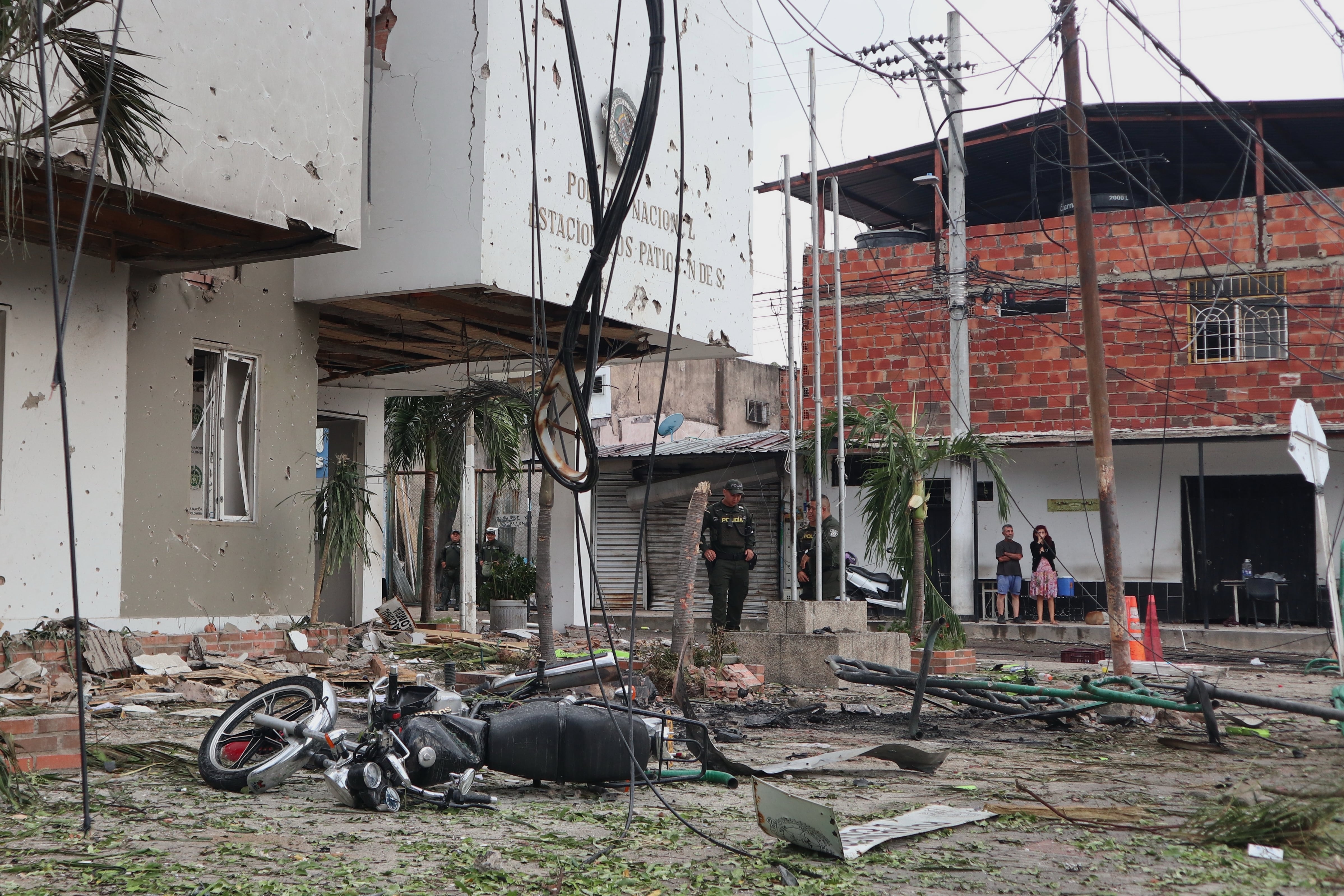 Al menos un muerto por un carrobomba en la frontera de Colombia con Venezuela
