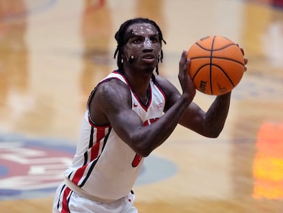 Detroit Mercy guard Antoine Davis shoots a free-throw during an NCAA college basketball game against Youngstown State, Thursday, Jan. 12, 2023, in Detroit.