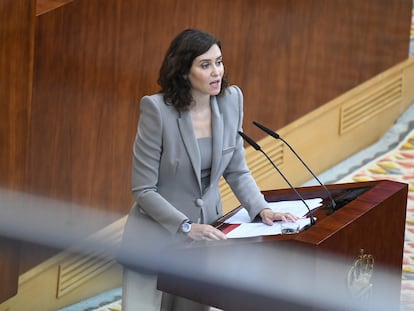 La presidenta de la Comunidad de Madrid, Isabel Díaz Ayuso, durante el pleno de su investidura, en la Asamblea de Madrid, a 21 de junio de 2023.