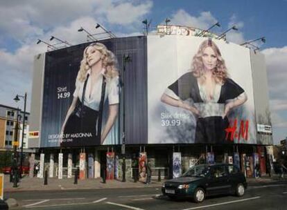 Tienda de H&M en Londres durante la campaña de Madonna.