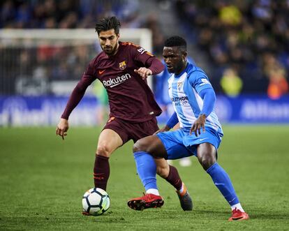 Andr&eacute; Gomes ante Success, en el &uacute;ltimo partido del Bar&ccedil;a ante el M&aacute;laga. 