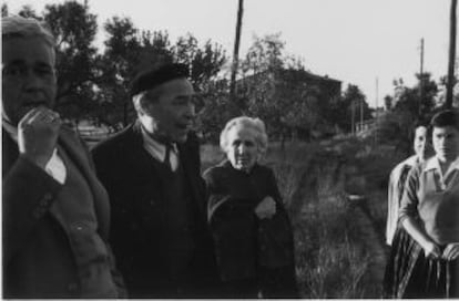 Jaume Vicens Vives, Josep Pla, Maria Casadevall (madre de Pla), Roser Rahola (esposa de Vicens Vives) y Roser Vicens.