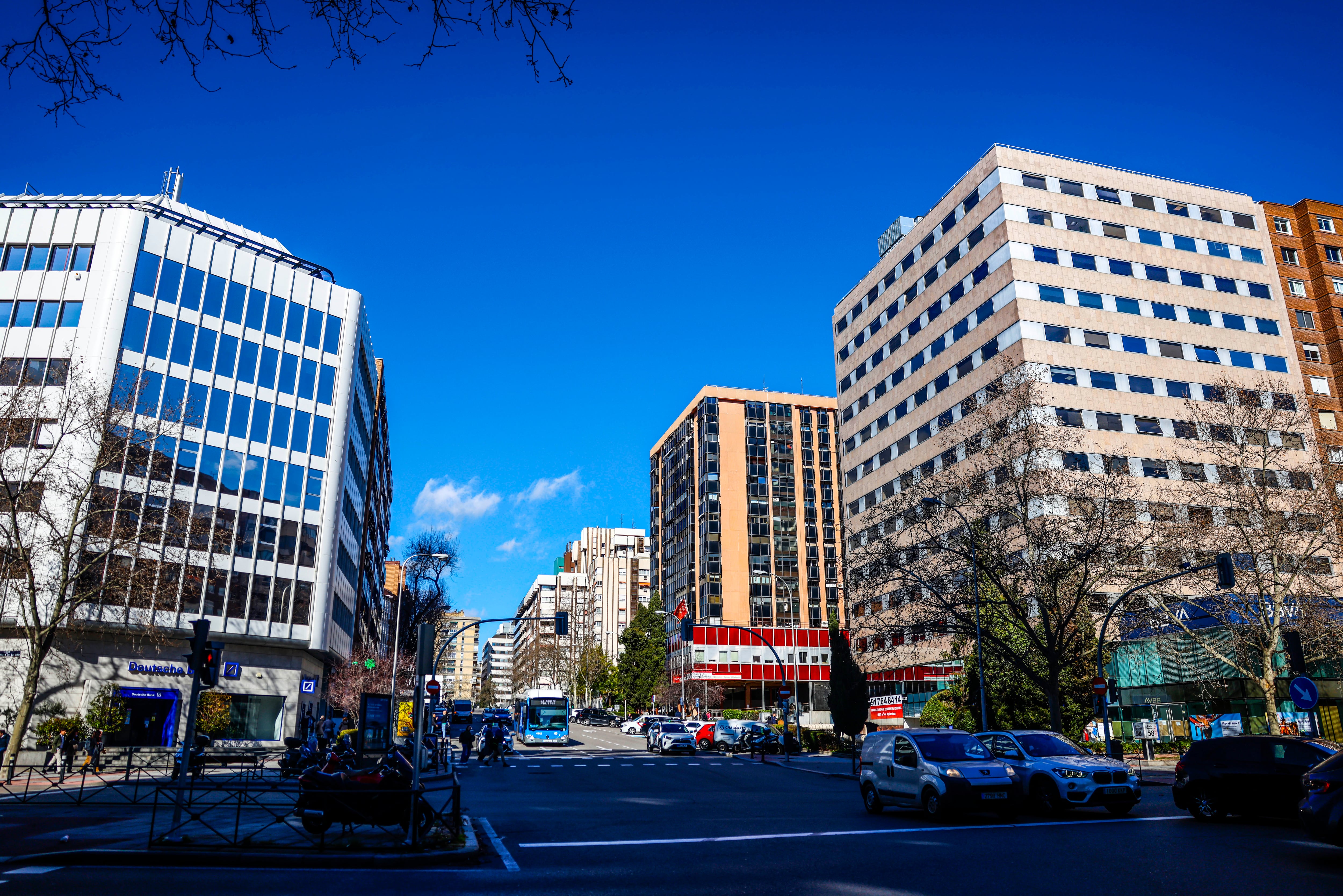 La Calle Orense, al lado este de la calle Bravo Murillo, este martes.