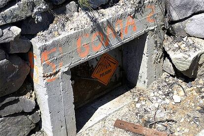 Entrada al polvorín donde se guarda la Goma 2 en una mina de Asturias que fue investigada tras el 11-M.