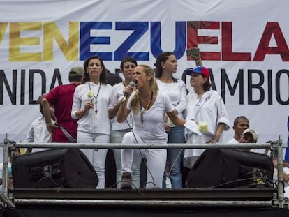 Esposas de los presos venezolanos, durante la marcha