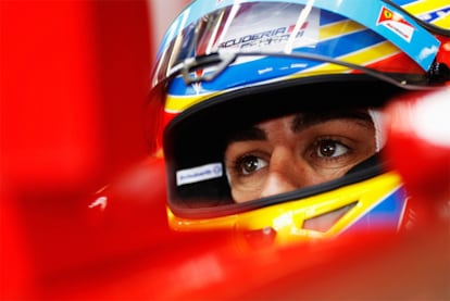 Fernando Alonso, durante una sesión de entrenamientos.